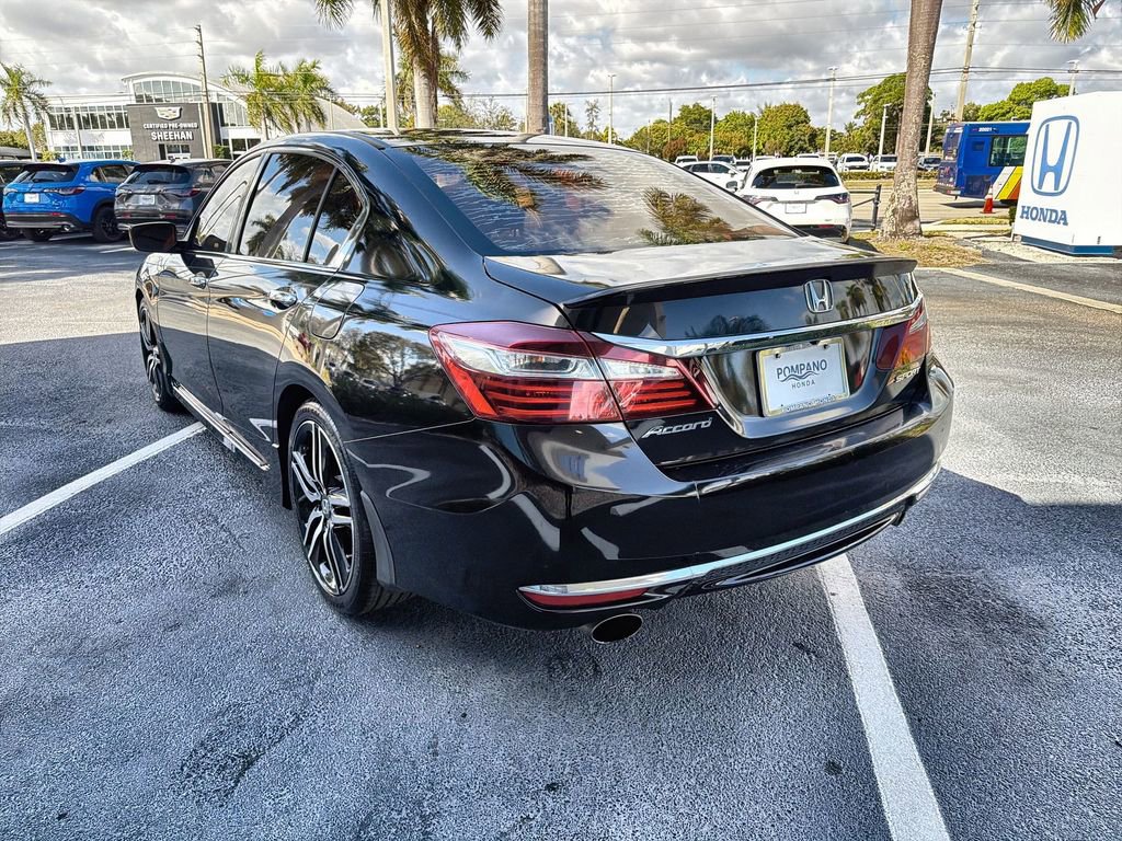 Used 2017 Honda Accord Sport image 6