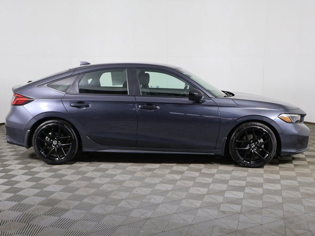 Used 2025 Honda Civic Sport image 16