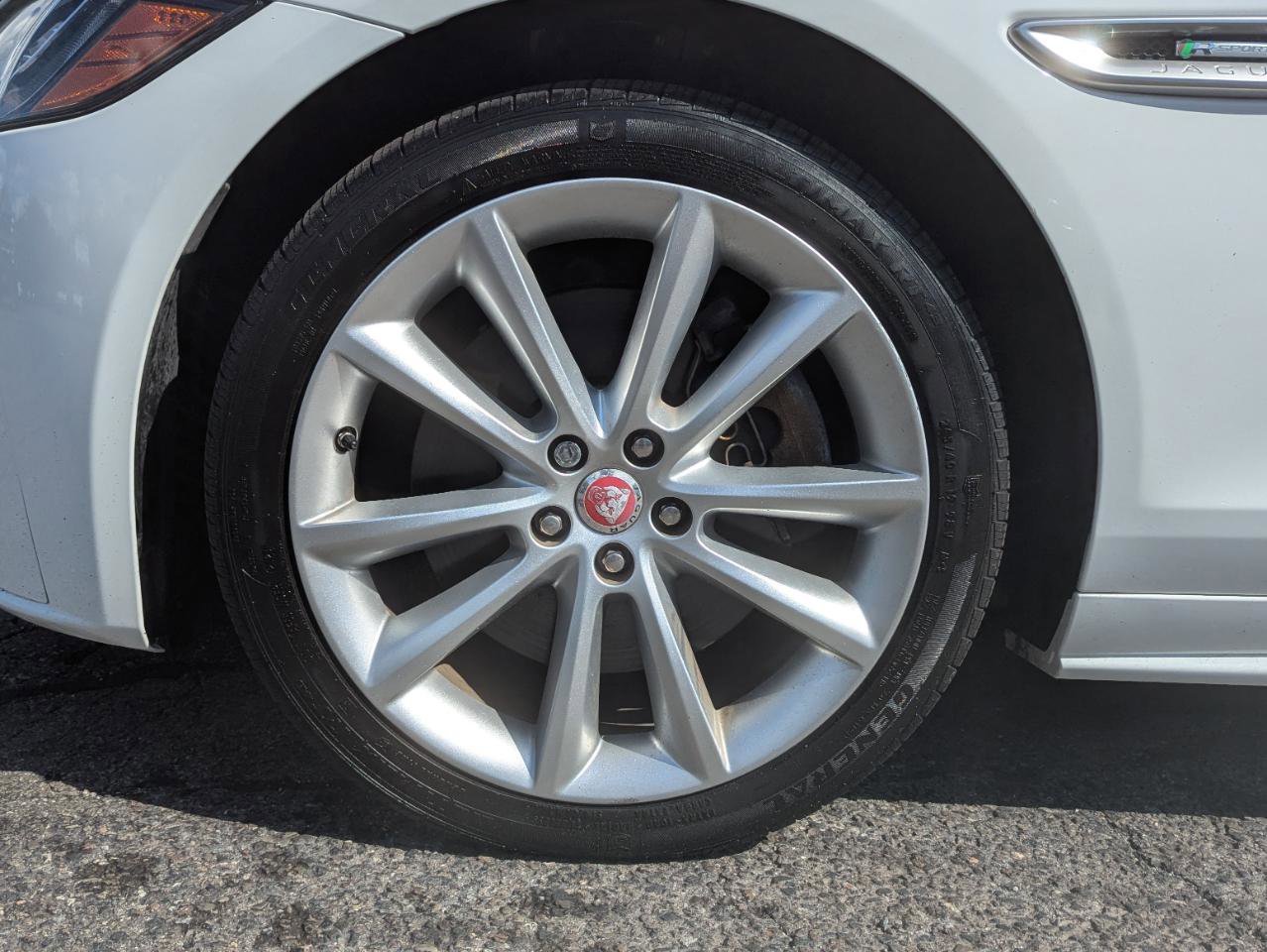 Used 2016 Jaguar XF R-Sport AWD/4WD image 55