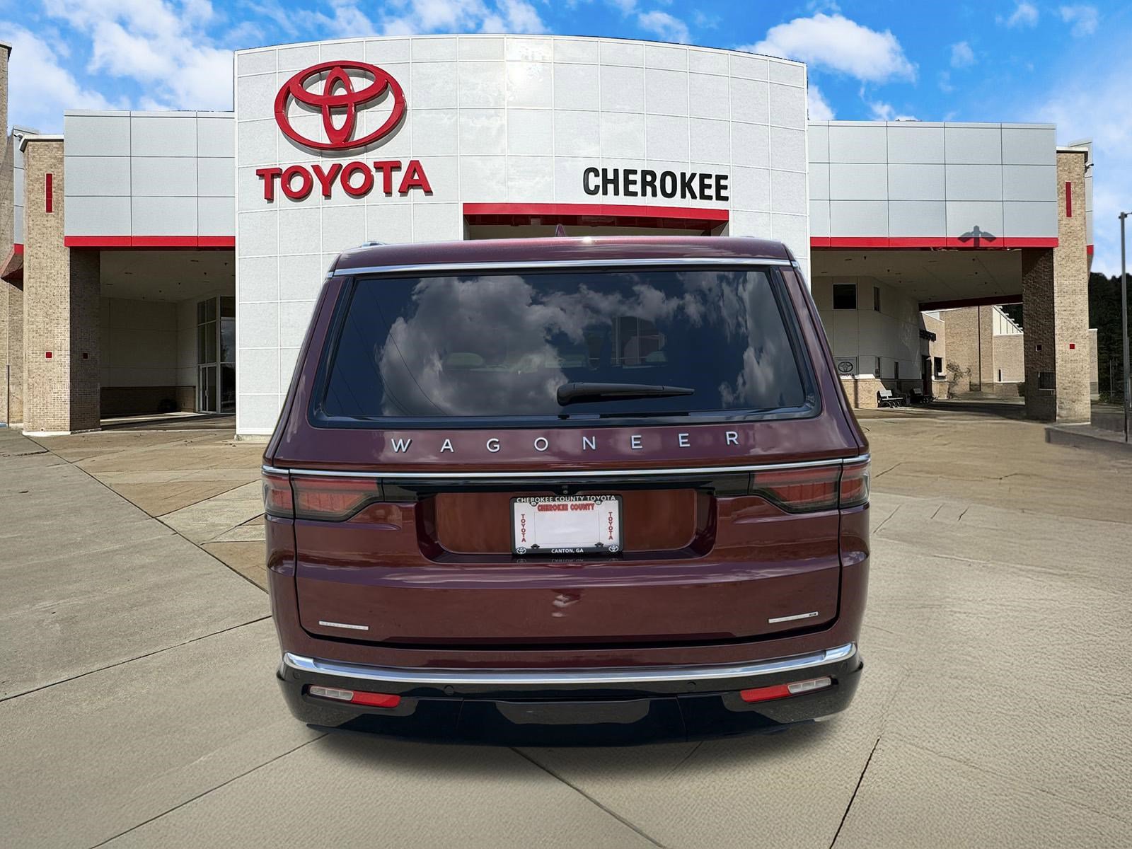Used 2022 Jeep Wagoneer Series III w/ Premium Group I AWD/4WD image 6