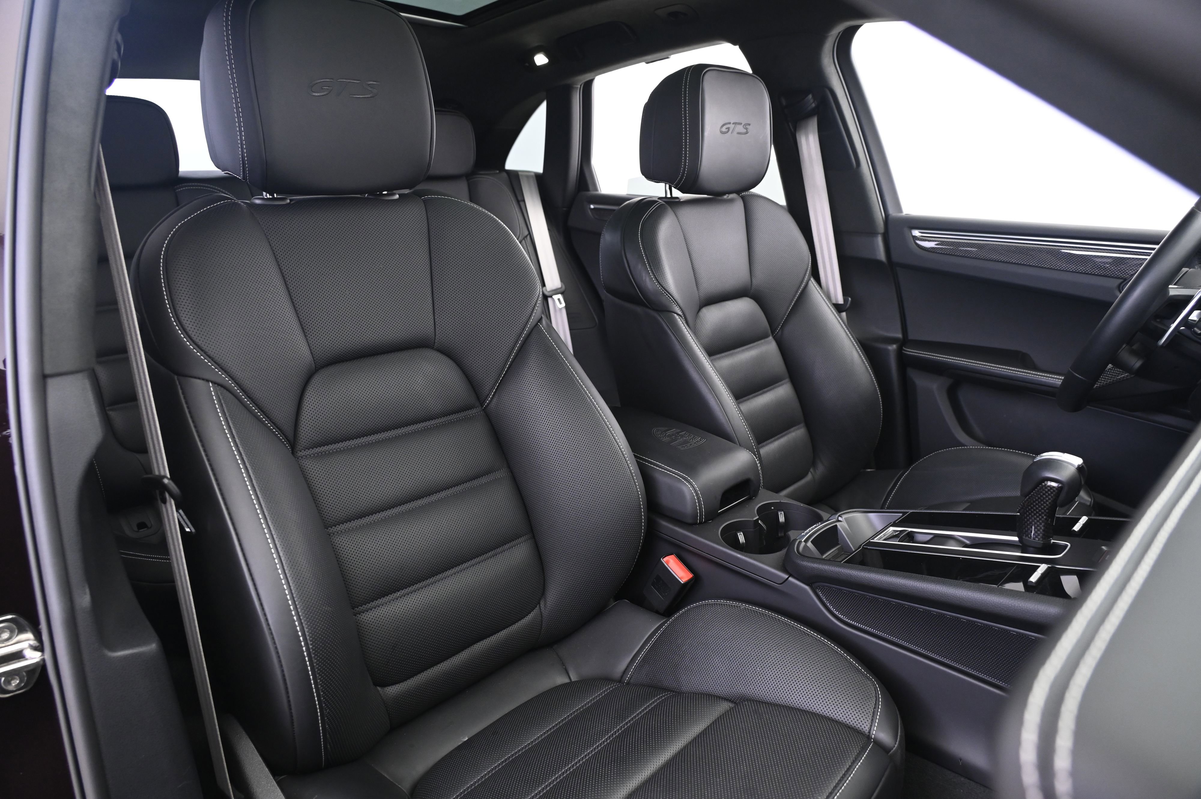 Used 2024 Porsche Macan GTS image 24