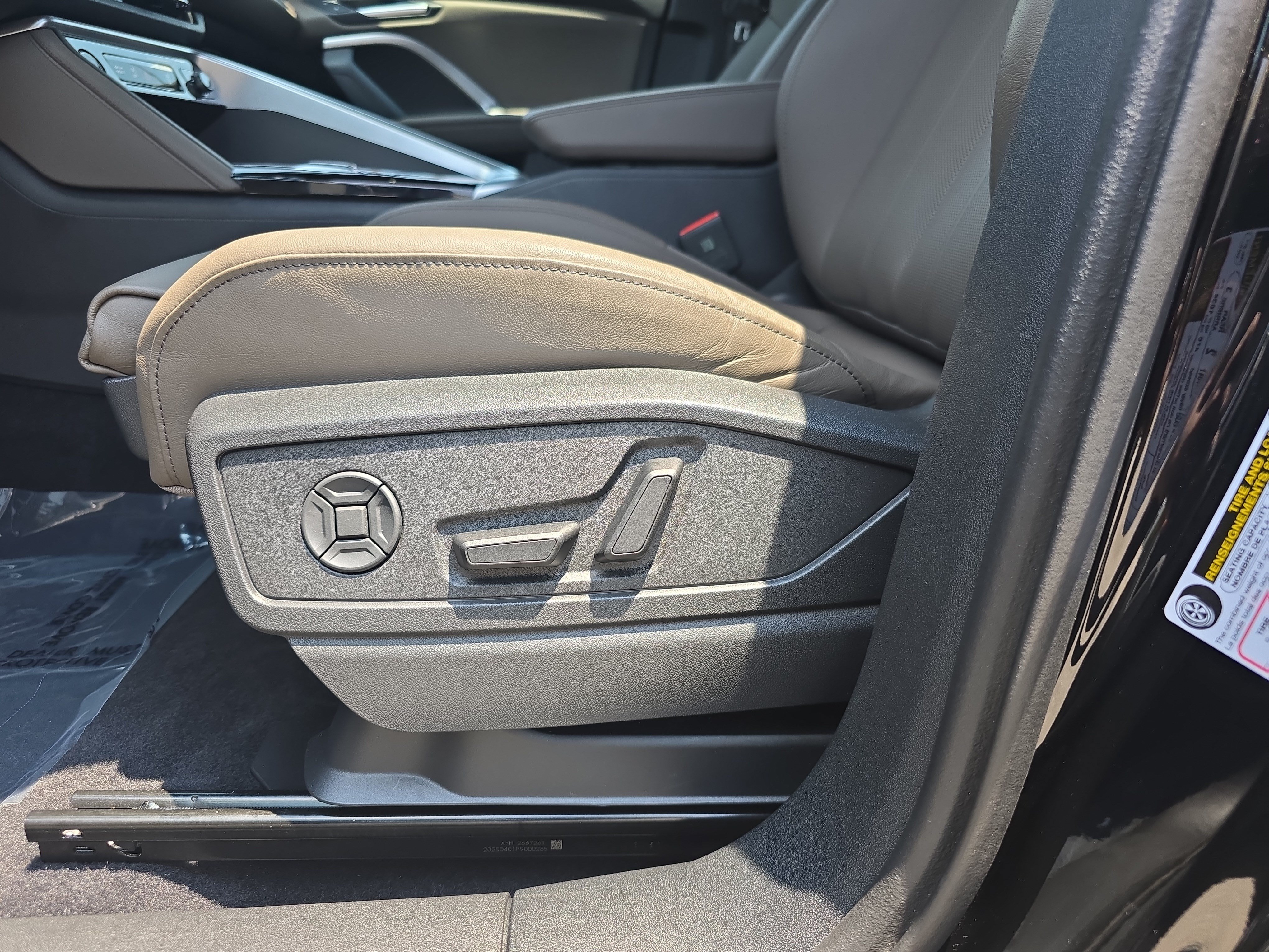 Certified 2025 Audi Q5 Premium Plus w/ Premium Plus AWD/4WD image 25