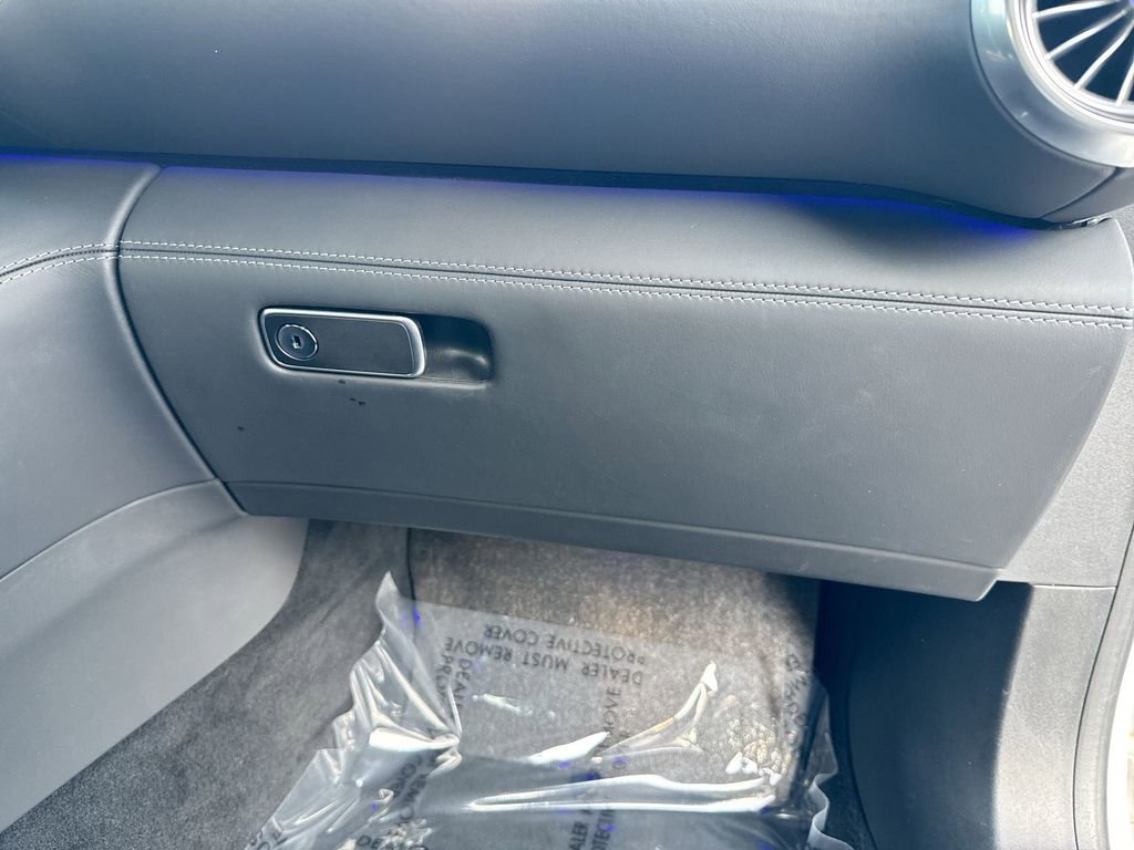 Used 2022 Mercedes-Benz SL 63 AMG 4MATIC image 35