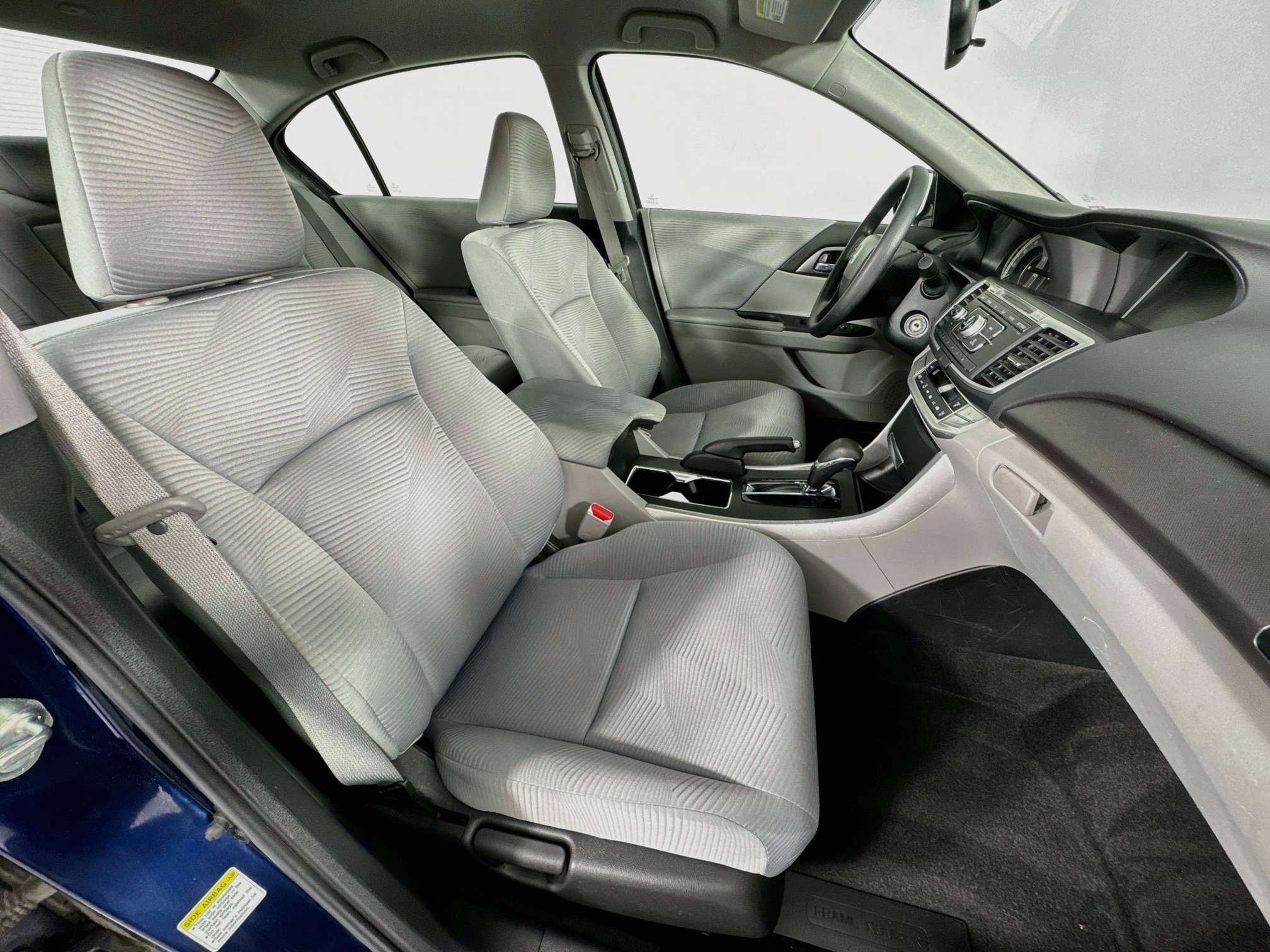 Used 2015 Honda Accord LX image 25