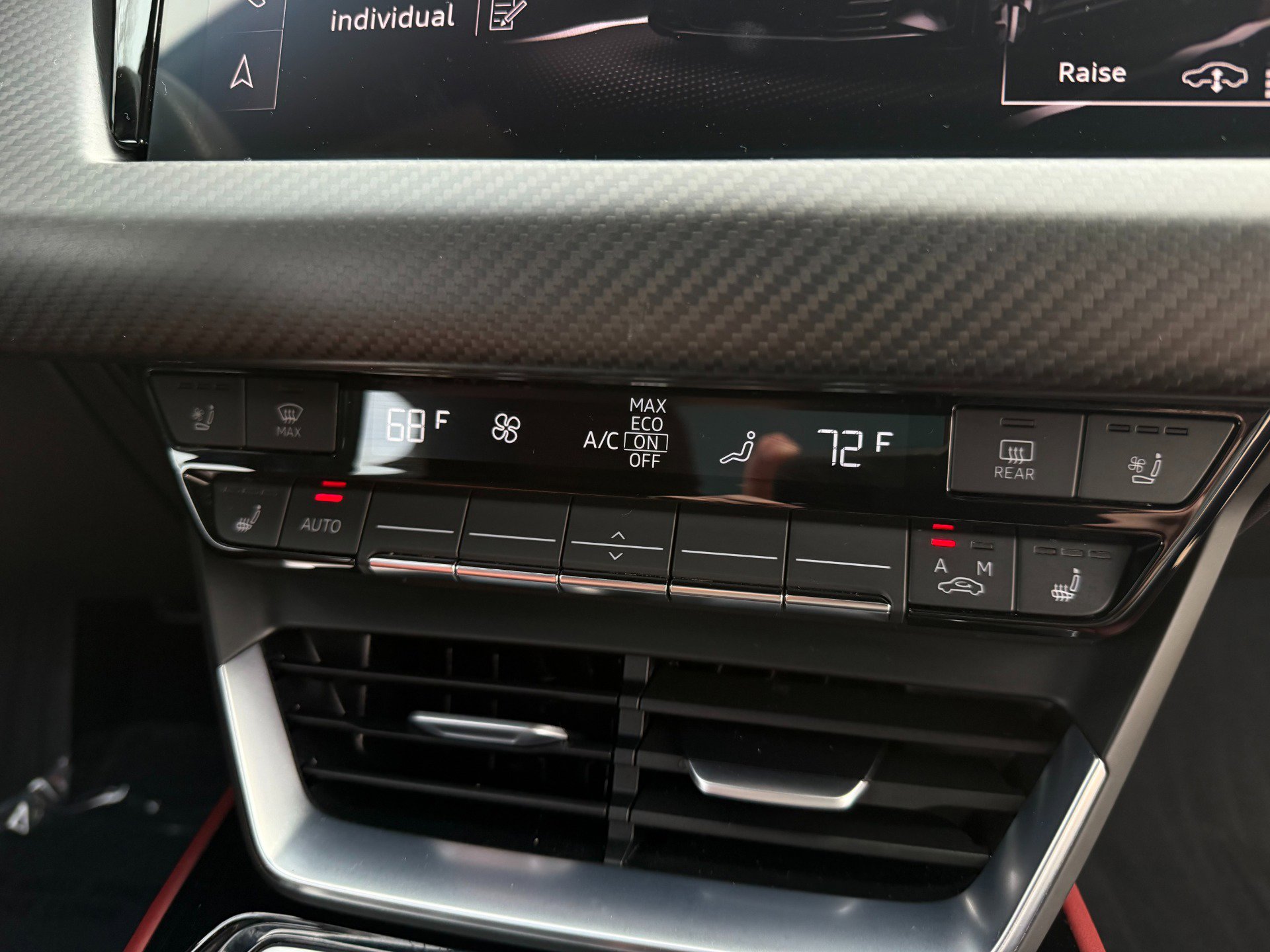 Used 2024 Audi RS e-tron GT w/ Carbon Performance Package image 32