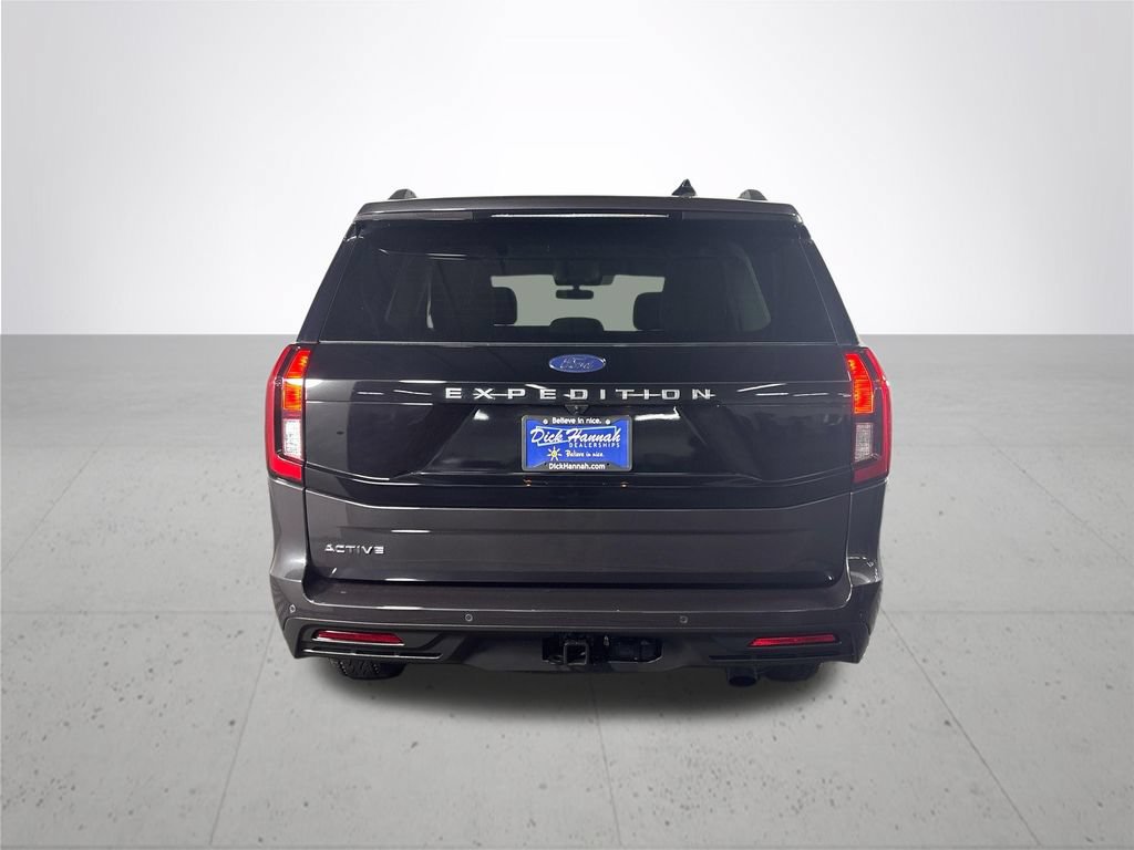Used 2025 Ford Expedition Active AWD/4WD image 7