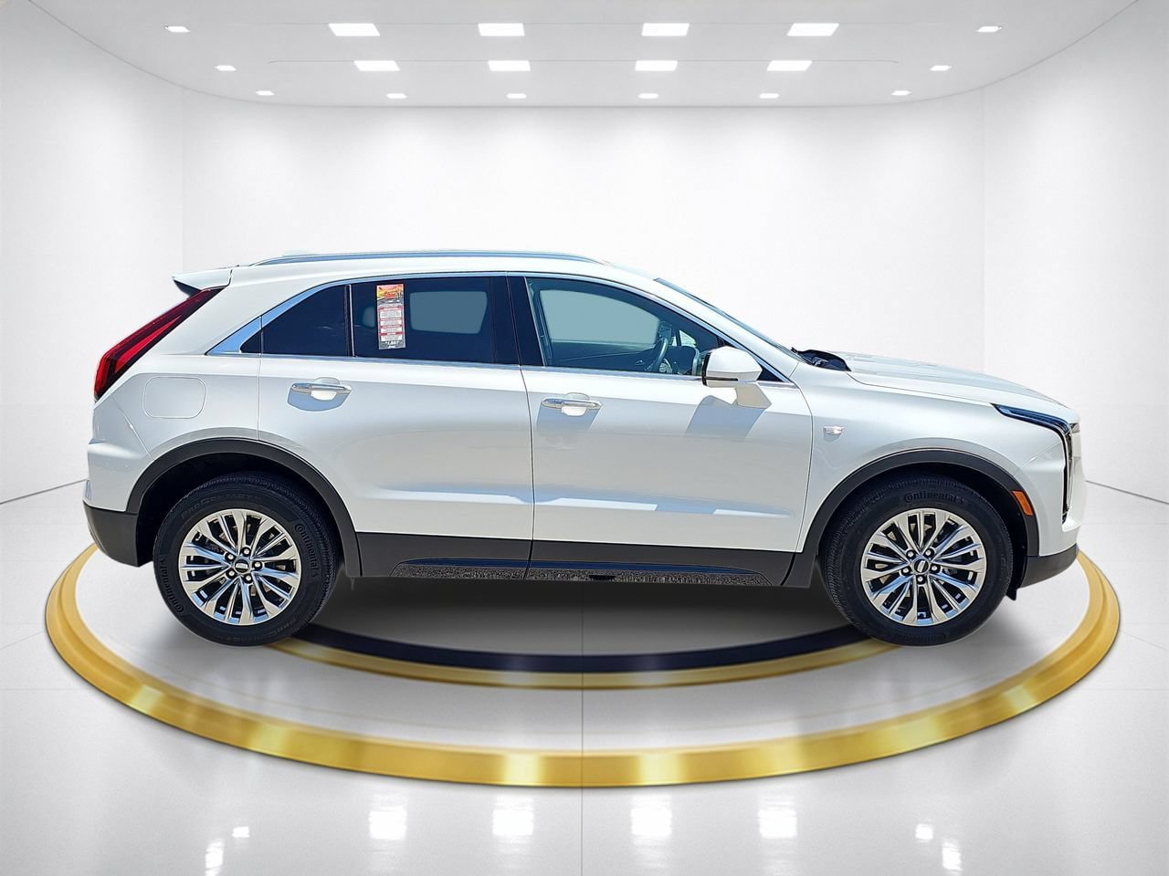 Certified 2024 Cadillac XT4 Premium Luxury w/ Cold Weather Package FWD image 4