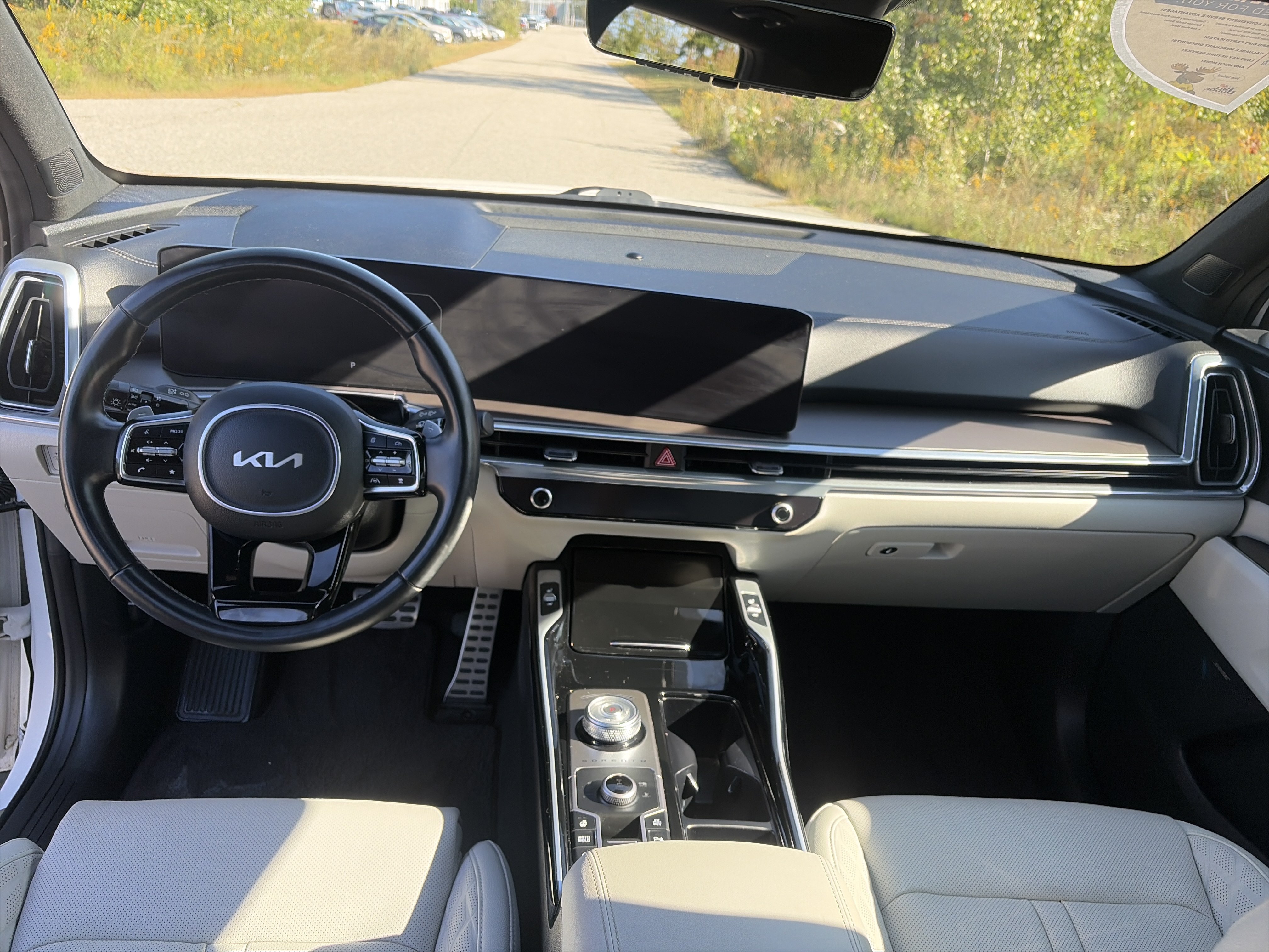 Certified 2025 Kia Sorento SX Prestige AWD/4WD image 19