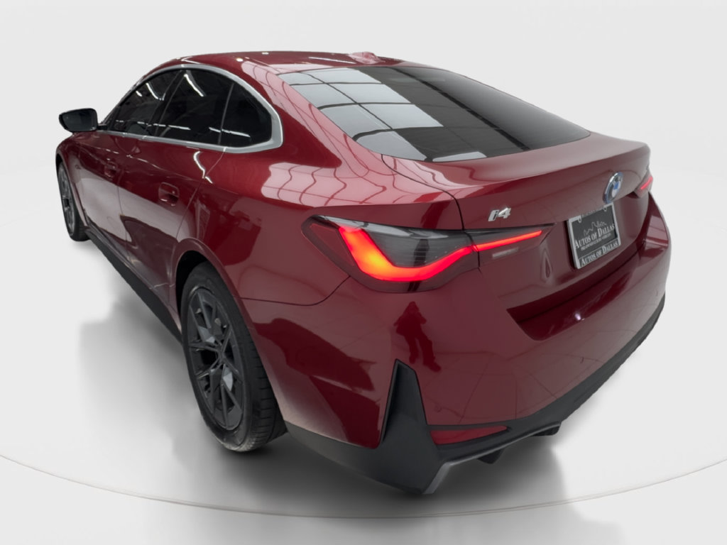 Used 2025 BMW i4 eDrive40 w/ Driving Assistance Package RWD image 11