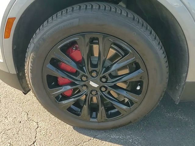 Used 2023 Cadillac XT5 Sportv w/ LPO, Floor Liner Package image 10