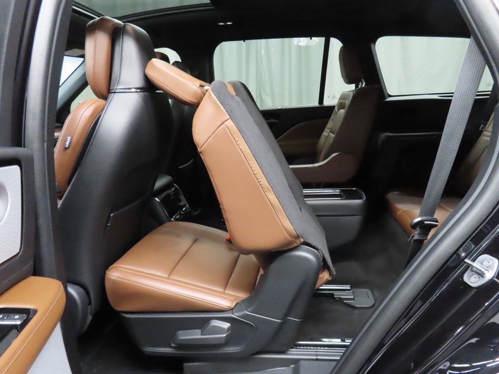 Used 2023 Lincoln Aviator Reserve w/ Equipment Group 201A image 53