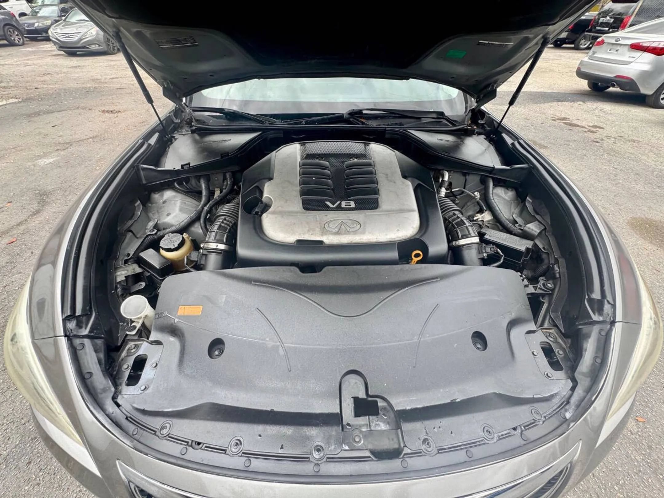Used 2012 INFINITI M56 w/ Sport Pkg RWD image 11