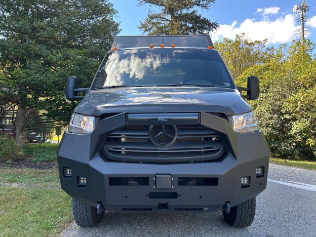 Used 2023 Mercedes-Benz Sprinter 3500 image 9