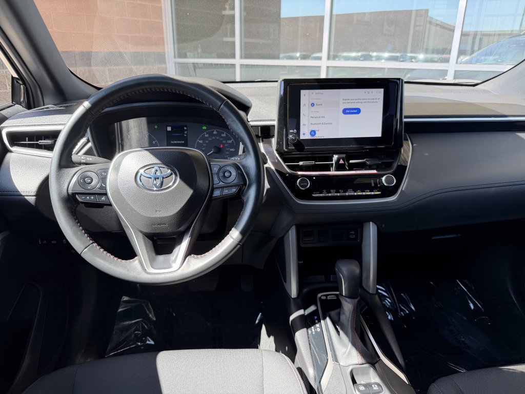 Used 2024 Toyota Corolla Cross AWD Hybrid image 15
