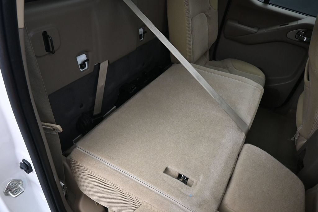 Used 2019 Nissan Frontier SV w/ Value Truck Package RWD image 34