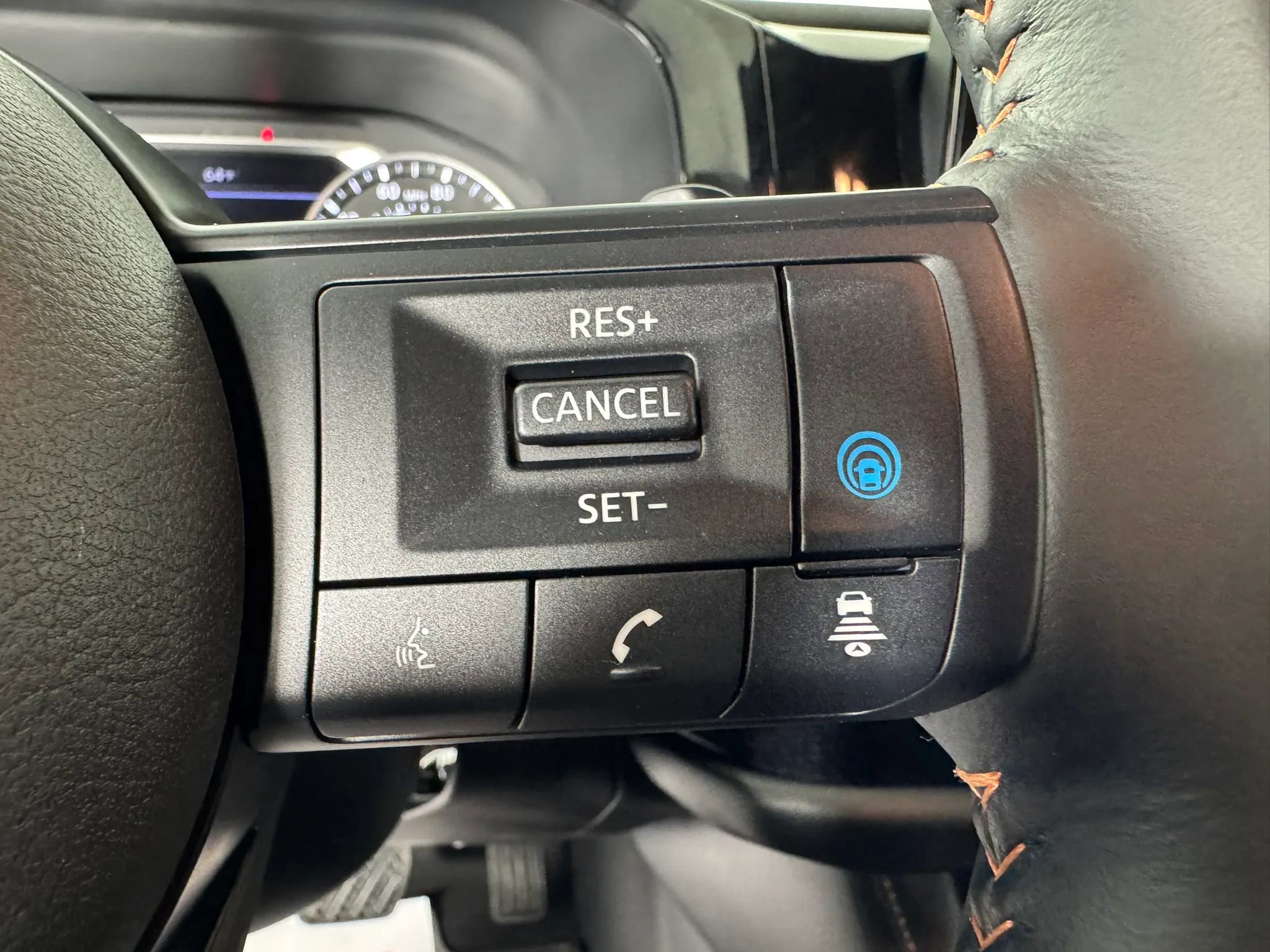 Used 2025 Nissan Pathfinder Rock Creek image 16