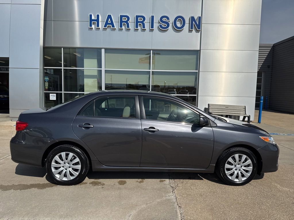 Used 2013 Toyota Corolla LE FWD image 4