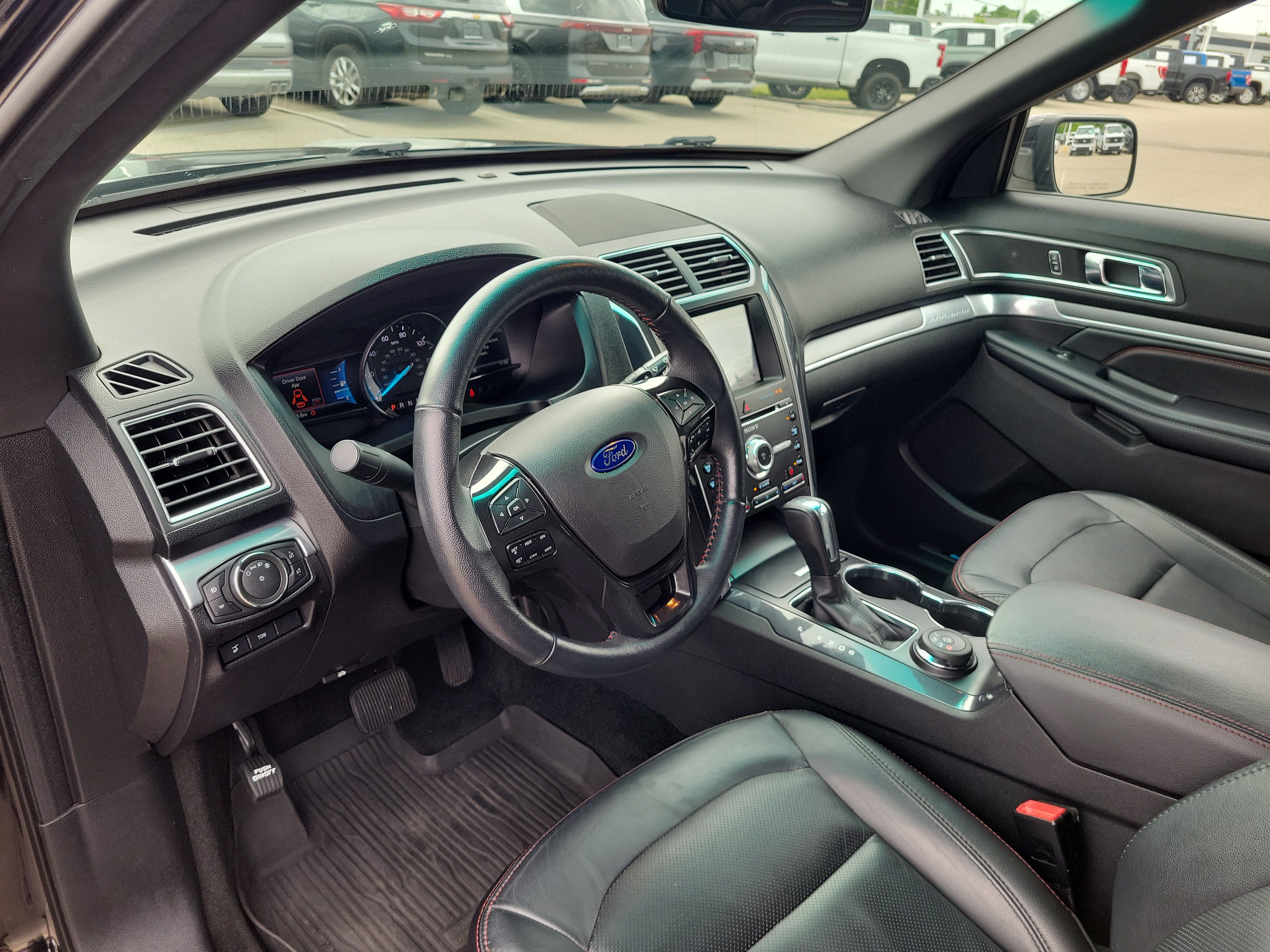 Used 2017 Ford Explorer Sport AWD/4WD image 18