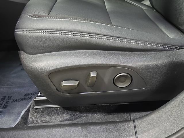 New 2025 Chevrolet Blazer EV LT image 32