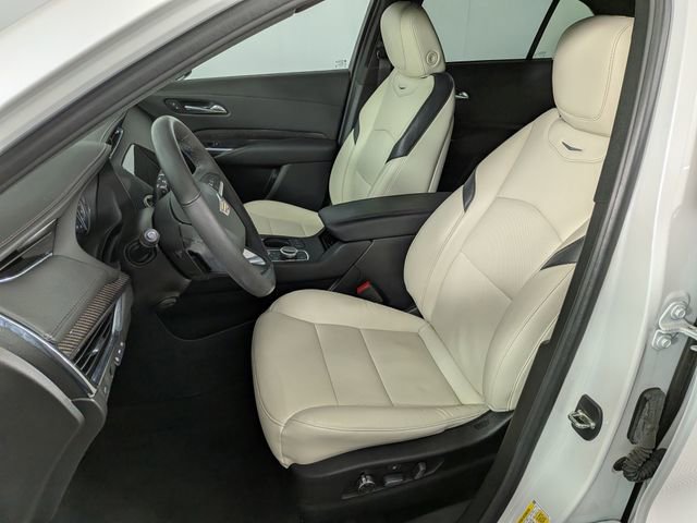 Used 2023 Cadillac XT4 Sport AWD/4WD image 16