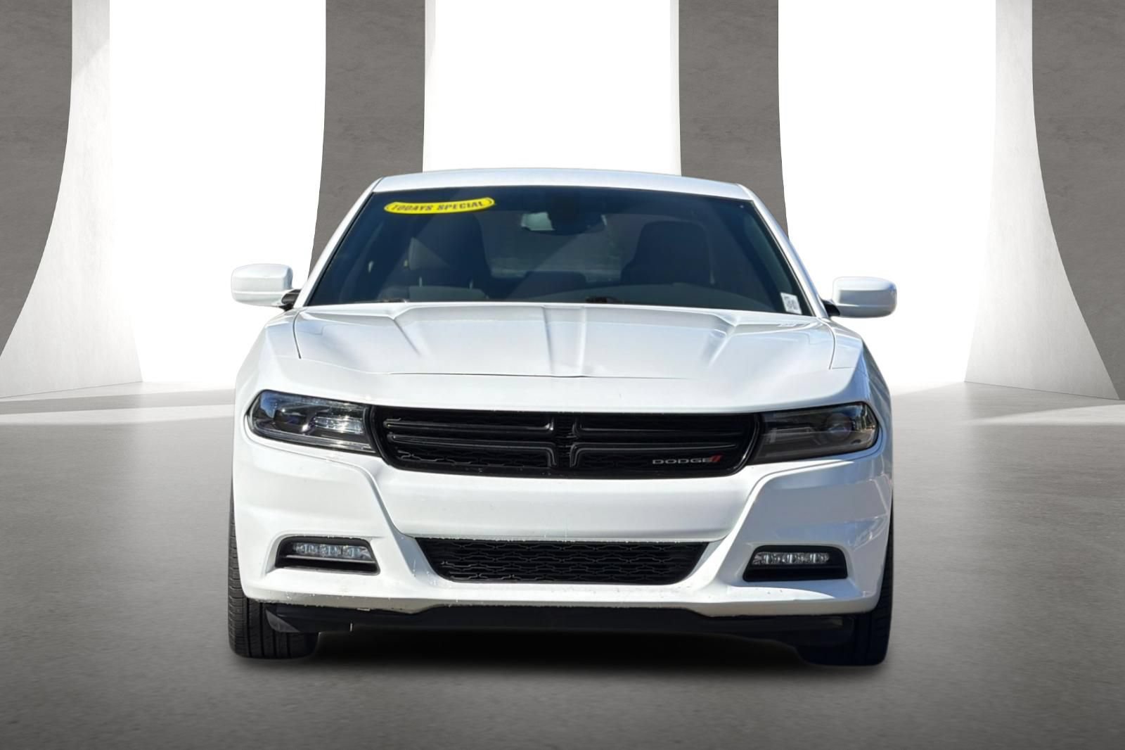 Used 2018 Dodge Charger SXT Plus RWD image 9