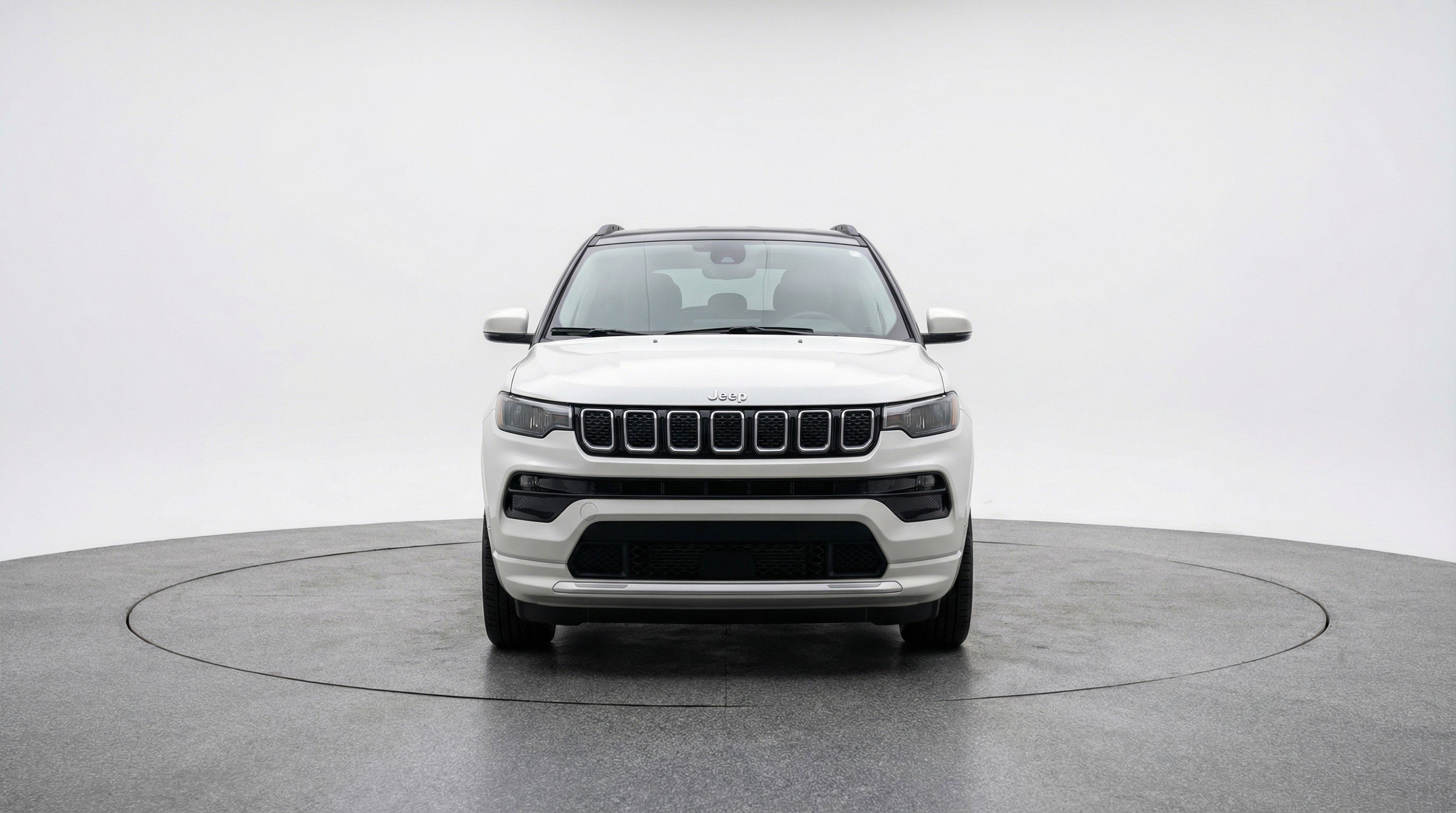 Used 2025 Jeep Compass Trailhawk AWD/4WD image 2