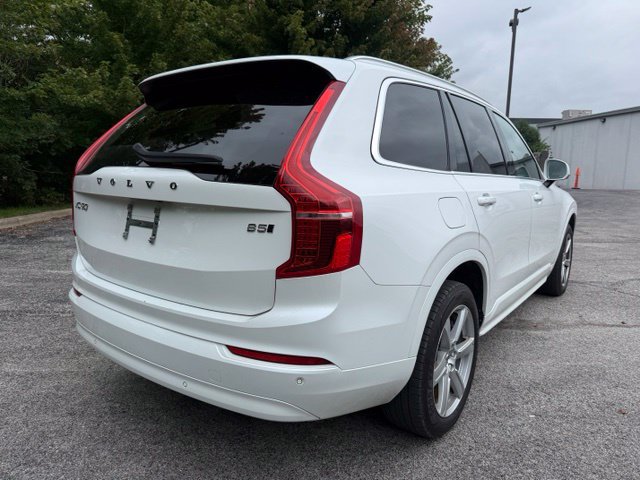 Used 2023 Volvo XC90 B5 Core AWD/4WD image 4