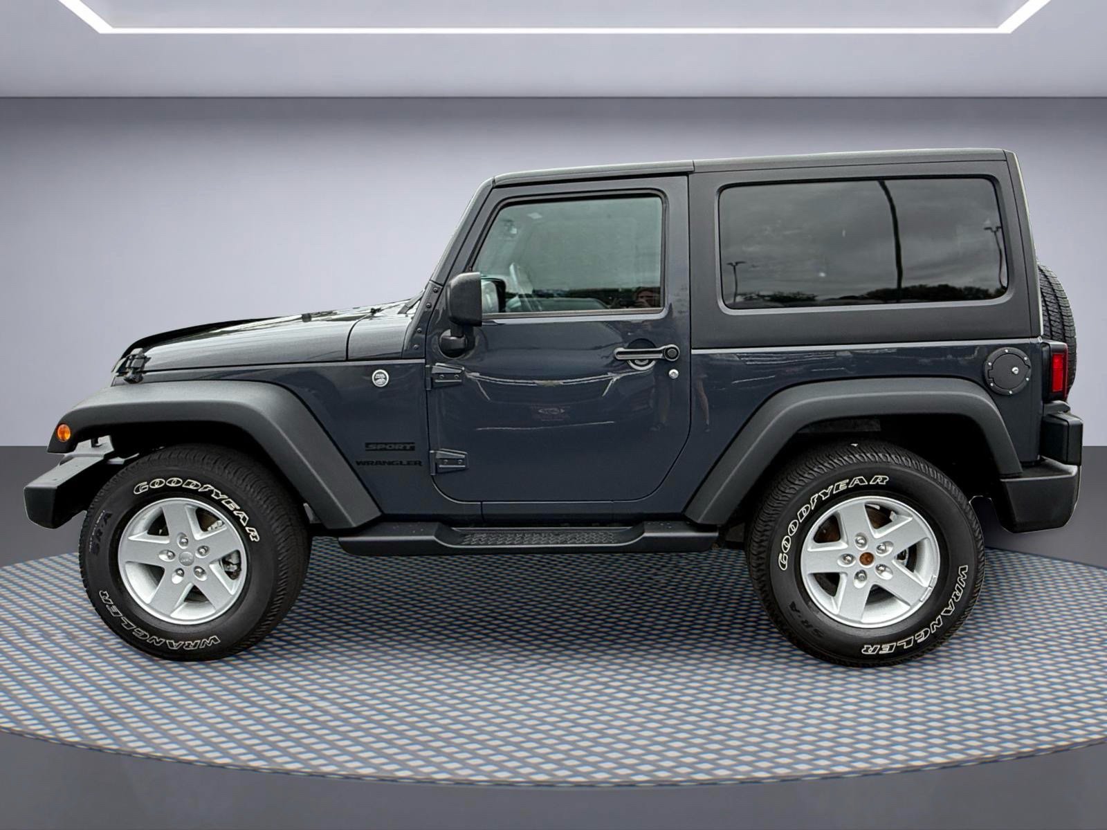 Used 2016 Jeep Wrangler Sport w/ Quick Order Package 24S AWD/4WD image 3
