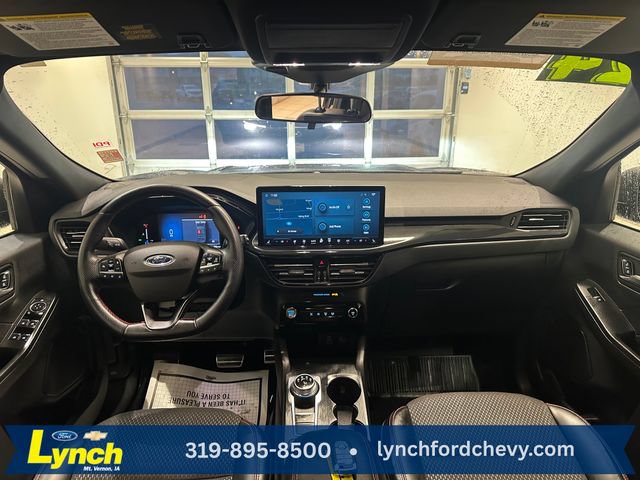 Certified 2024 Ford Escape ST-Line w/ Tech Pack #1 AWD/4WD image 9