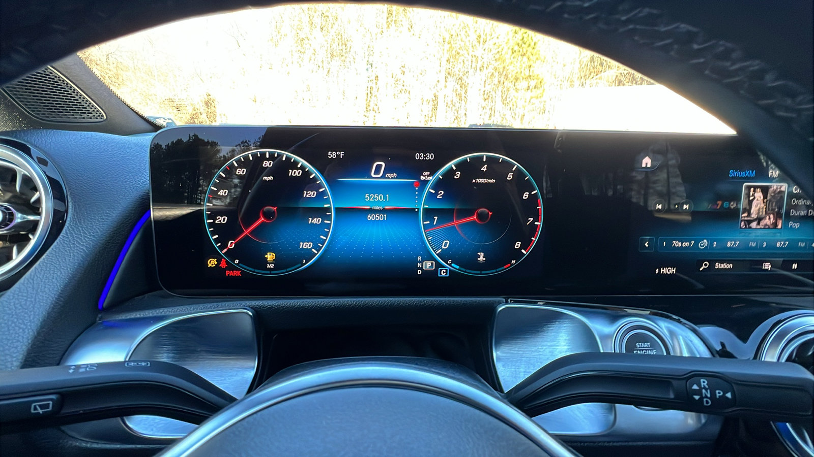 Used 2023 Mercedes-Benz GLB 250 4MATIC w/ Premium Package image 29