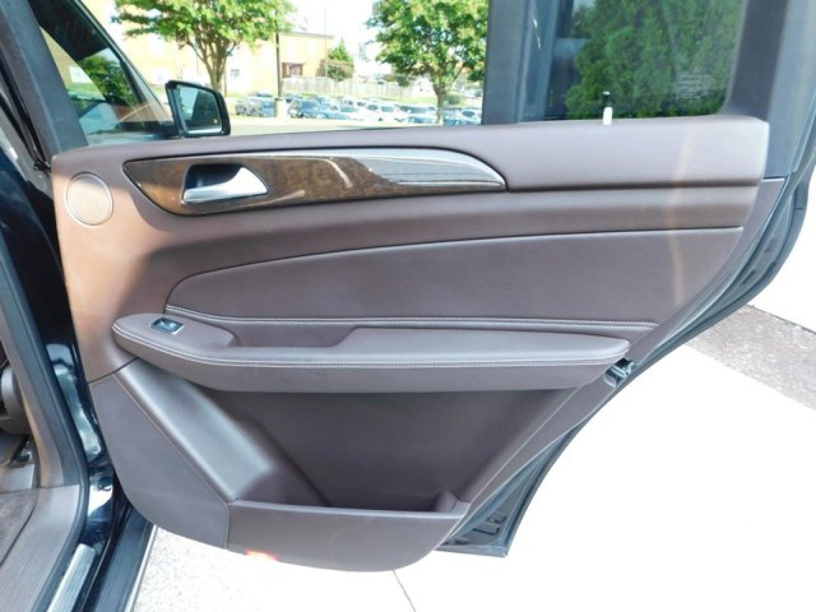 Used 2018 Mercedes-Benz GLS 450 4MATIC image 36