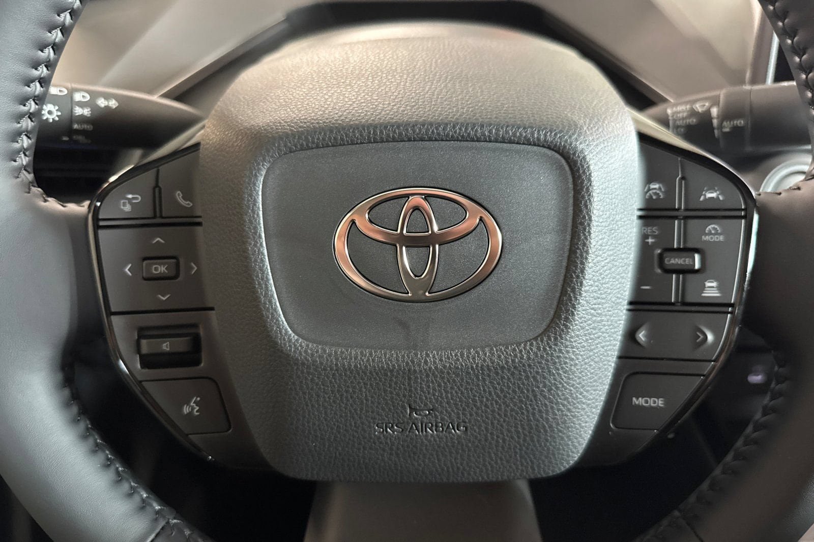 New 2026 Toyota Prius Limited FWD image 29