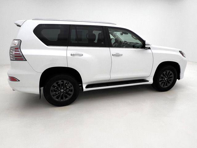 Certified 2020 Lexus GX 460 Premium w/ Premium Package AWD/4WD image 6