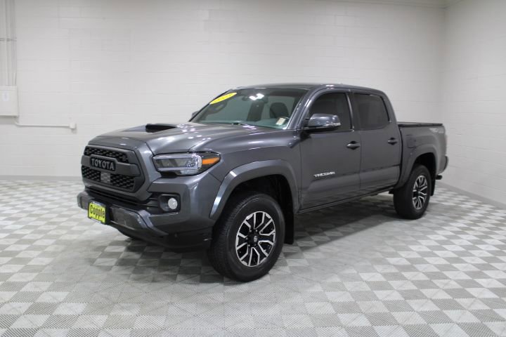 Used 2023 Toyota Tacoma TRD Sport image 3