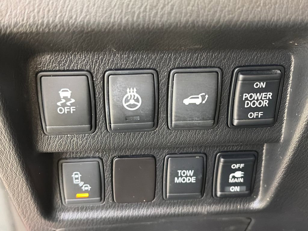 Used 2016 Nissan Pathfinder Platinum w/ Family Entertainment Package AWD/4WD image 24