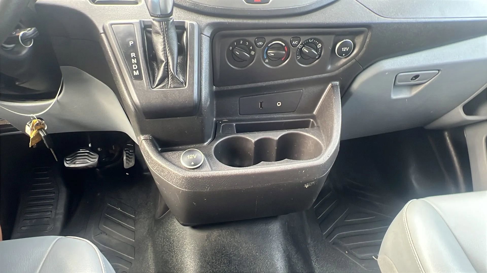 Used 2018 Ford Transit 250 130 Low Roof image 22