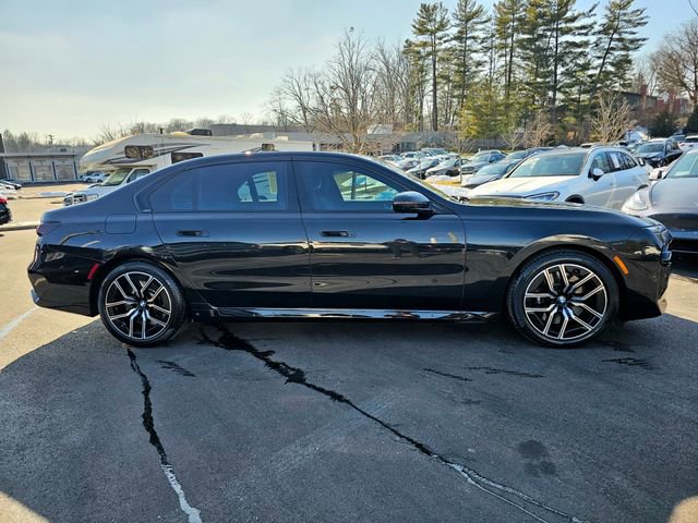 Used 2023 BMW 760i xDrive w/ Executive Package image 8