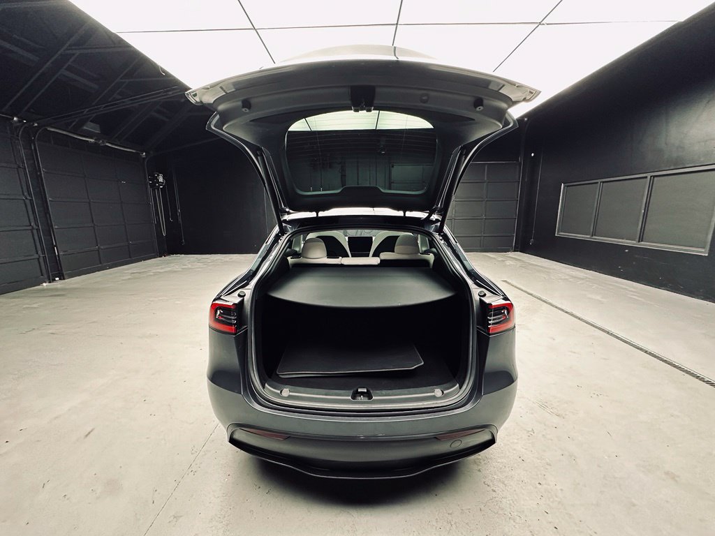Used 2023 Tesla Model Y Long Range AWD/4WD image 33