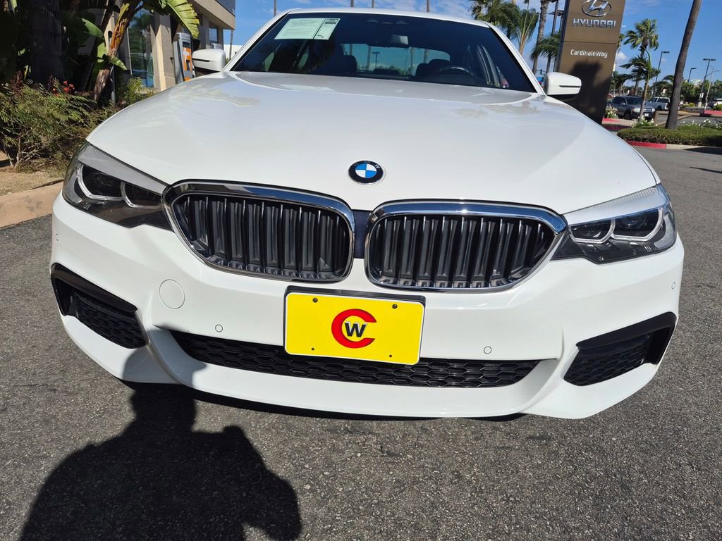 Used 2019 BMW 540i w/ M Sport Package RWD image 3