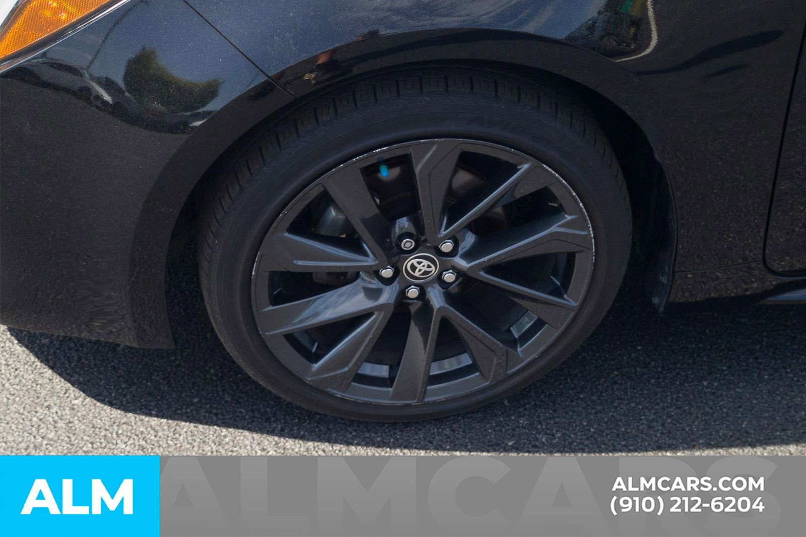 Used 2025 Toyota Corolla XSE FWD image 13