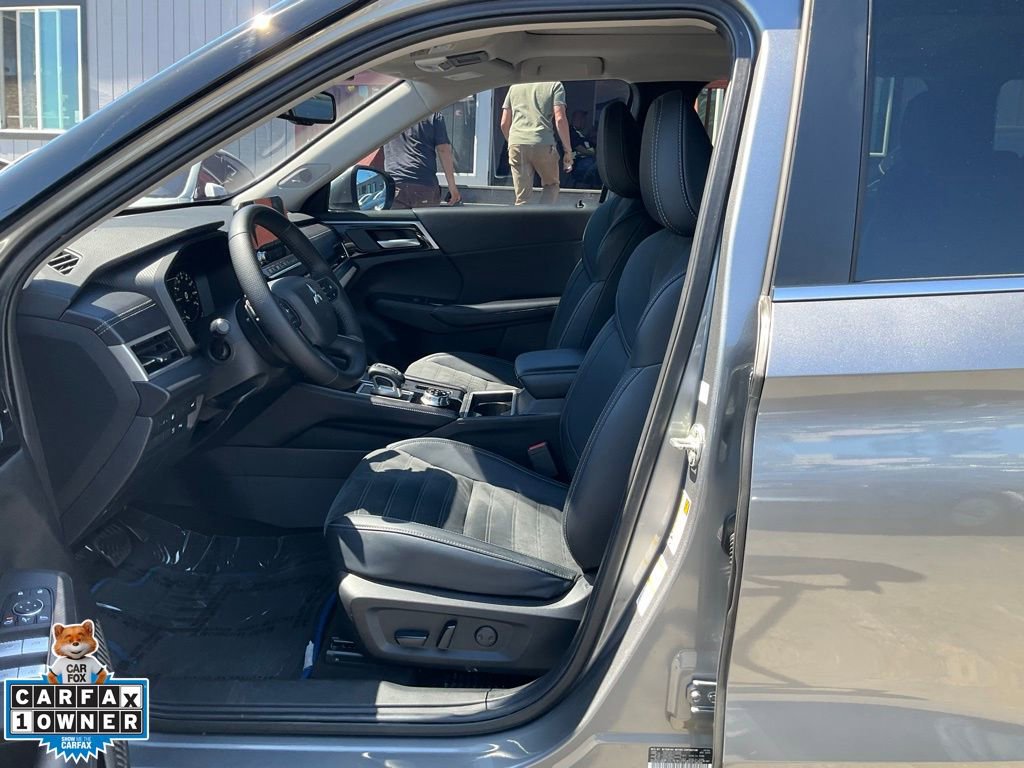 Used 2024 Mitsubishi Outlander SE image 14