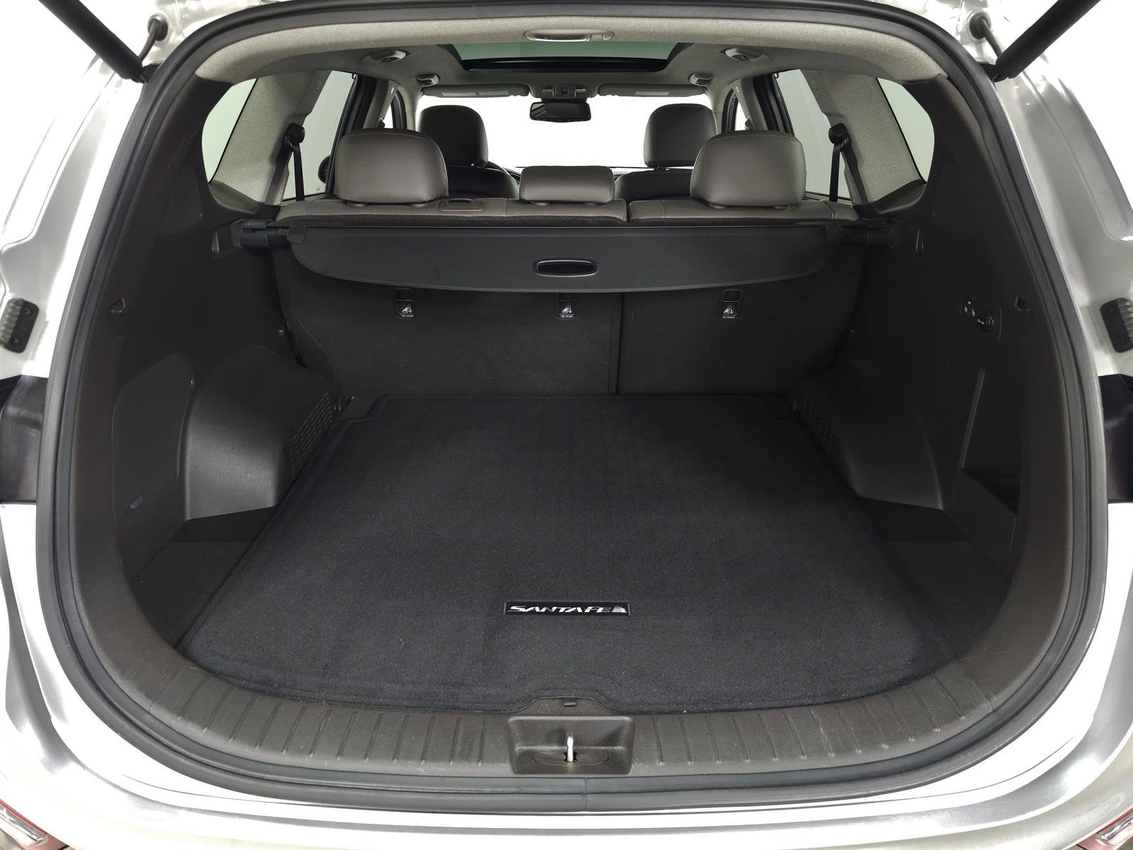 Used 2020 Hyundai Santa Fe Limited w/ Cargo Package image 7