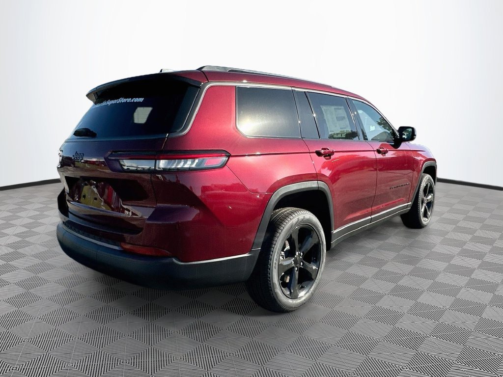 New 2026 Jeep Grand Cherokee L Limited w/ Limited Altitude Package AWD/4WD image 9