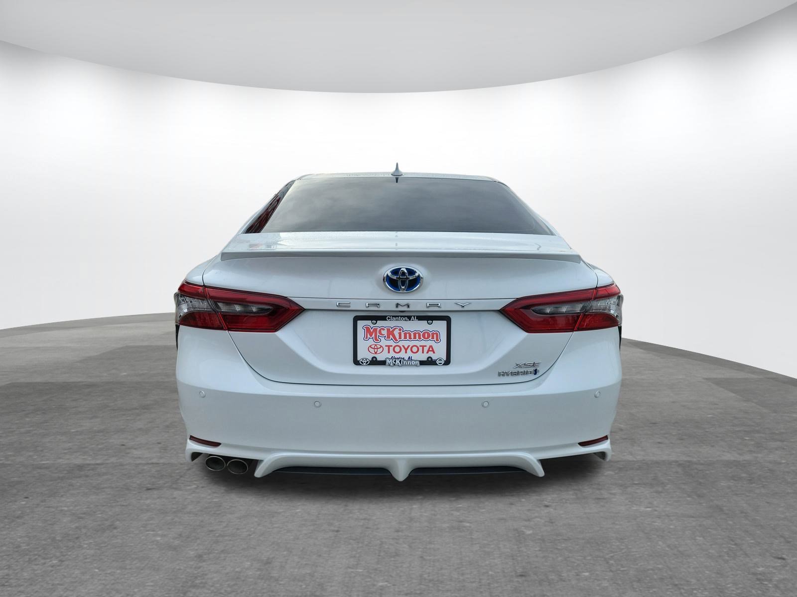 Used 2023 Toyota Camry XSE image 6