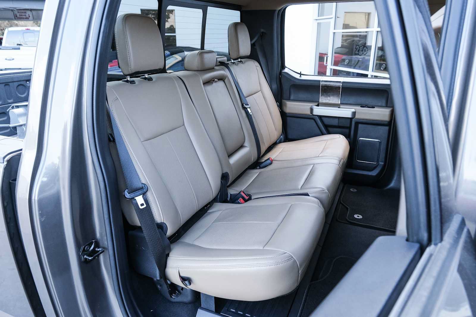 Used 2022 Ford F250 Lariat w/ Lariat Value Package AWD/4WD image 33