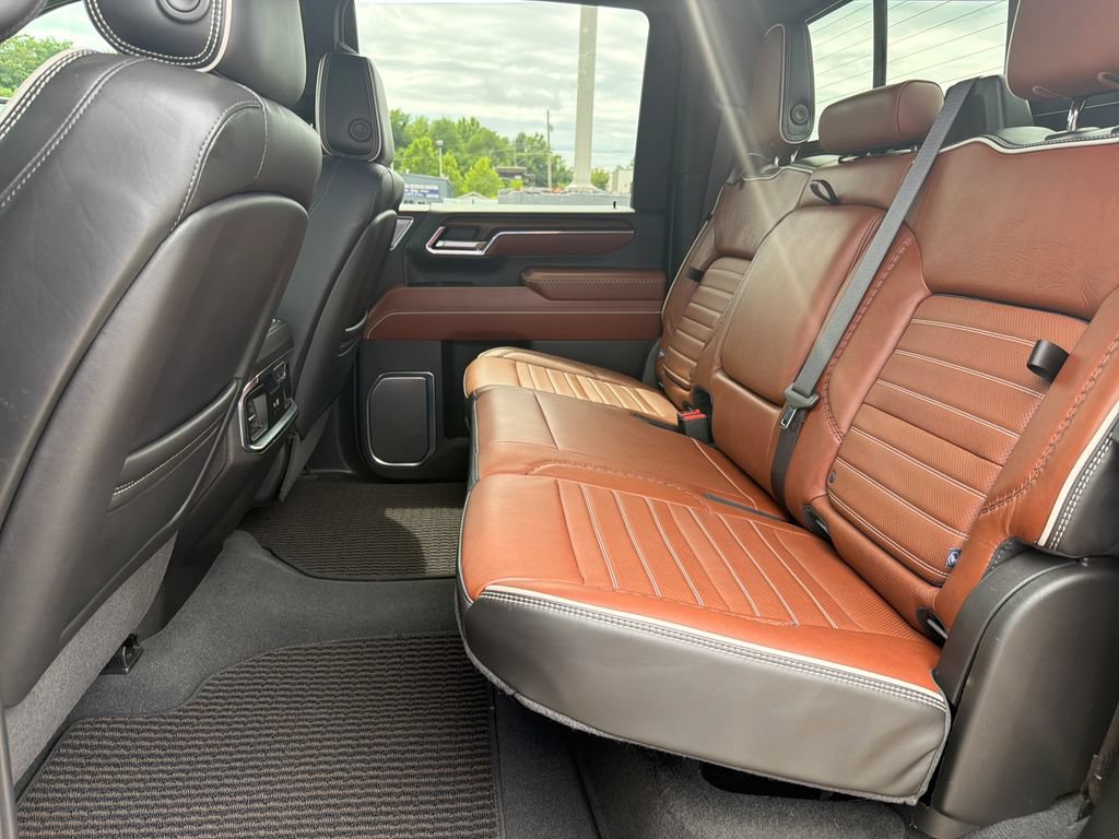 Used 2024 GMC Sierra 2500 Denali Ultimate AWD/4WD image 14