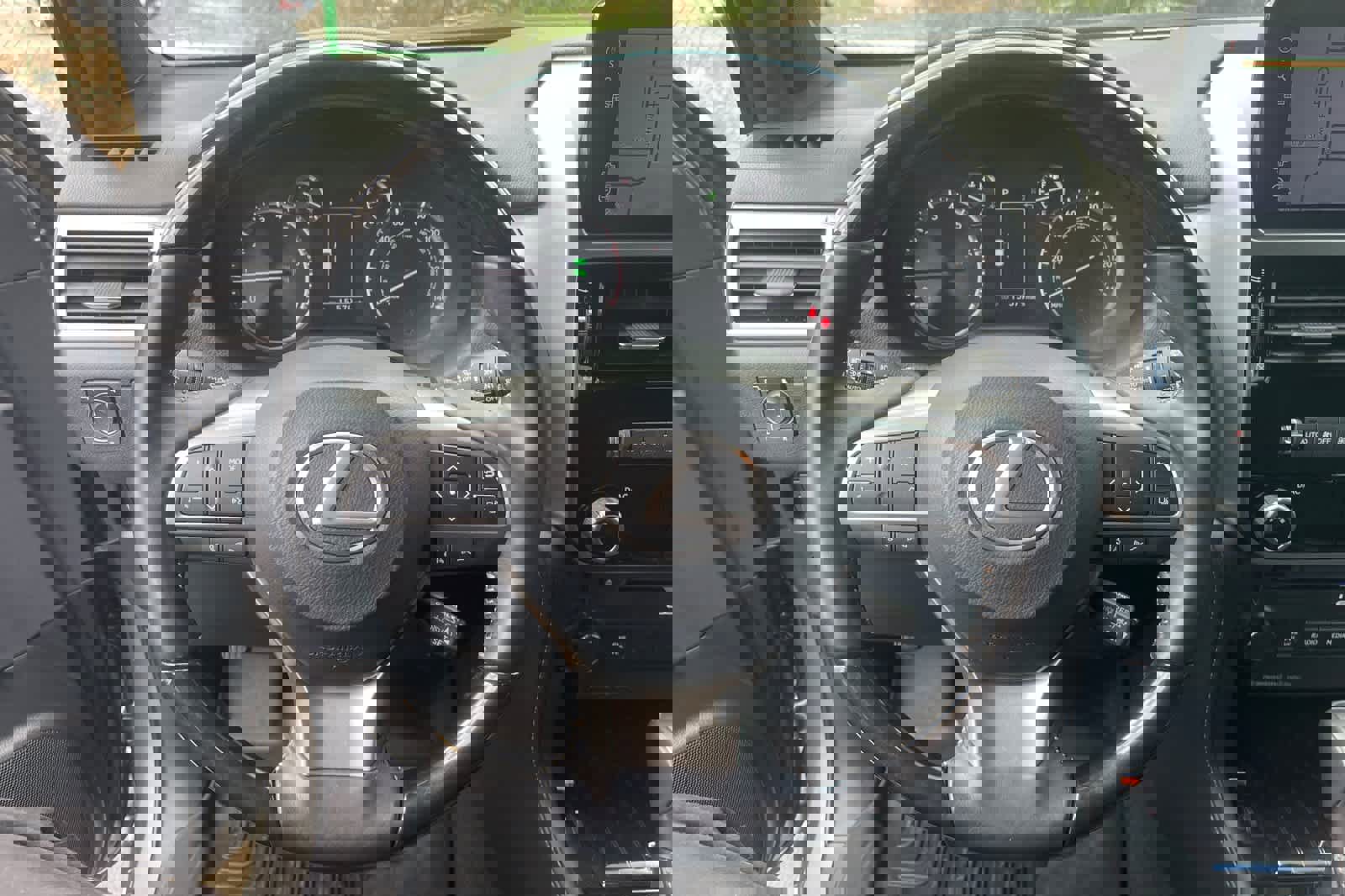 Used 2023 Lexus GX 460 Premium w/ Premium Package image 12