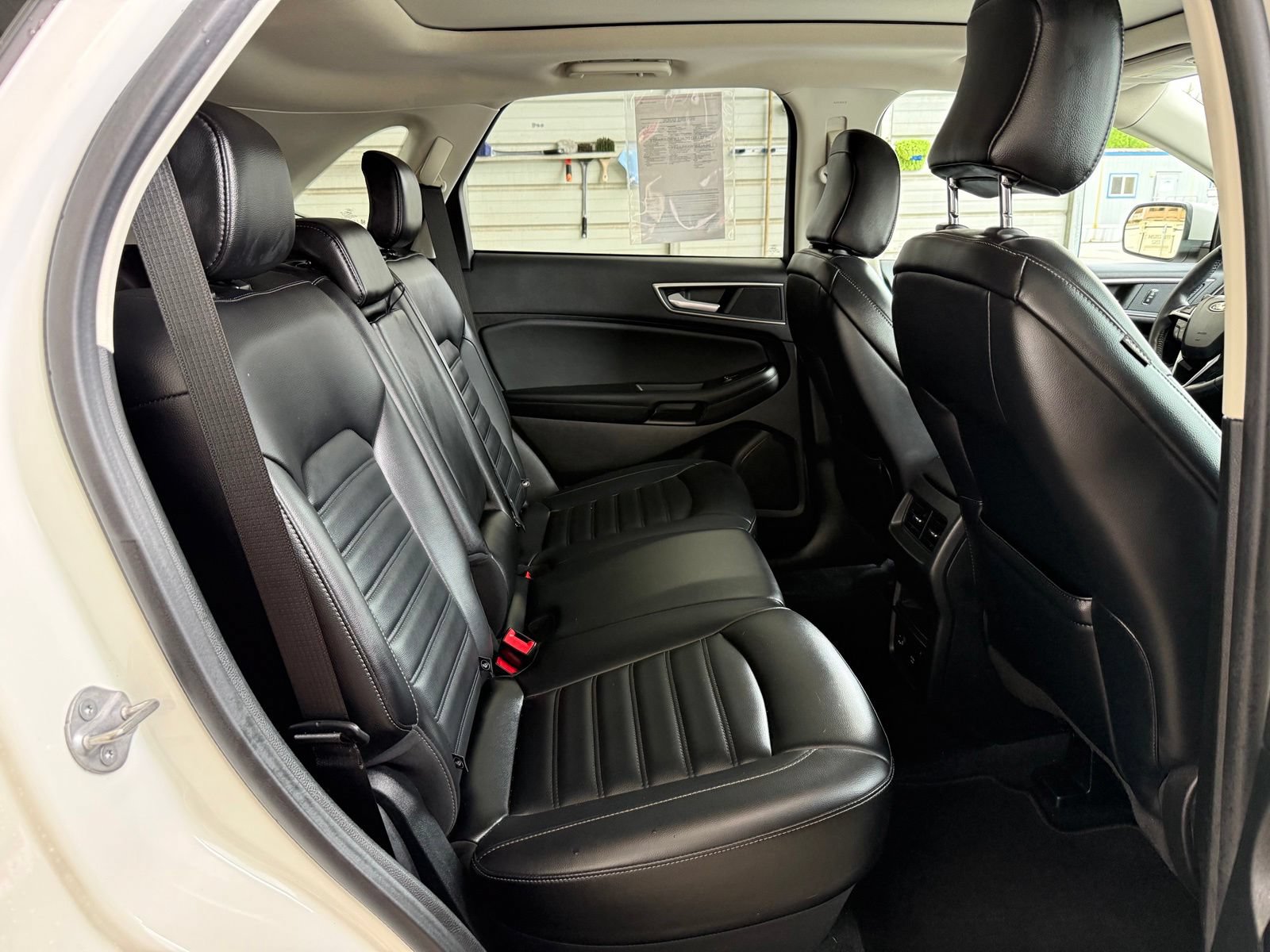Used 2022 Ford Edge SEL w/ Convenience Package AWD/4WD image 18
