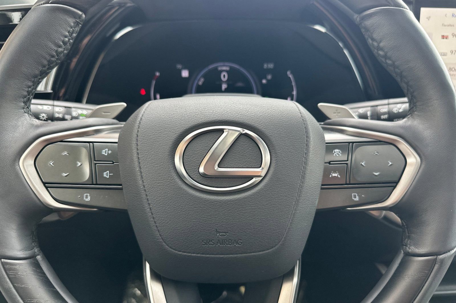 Certified 2024 Lexus RX 350 w/ Convenience Package image 27