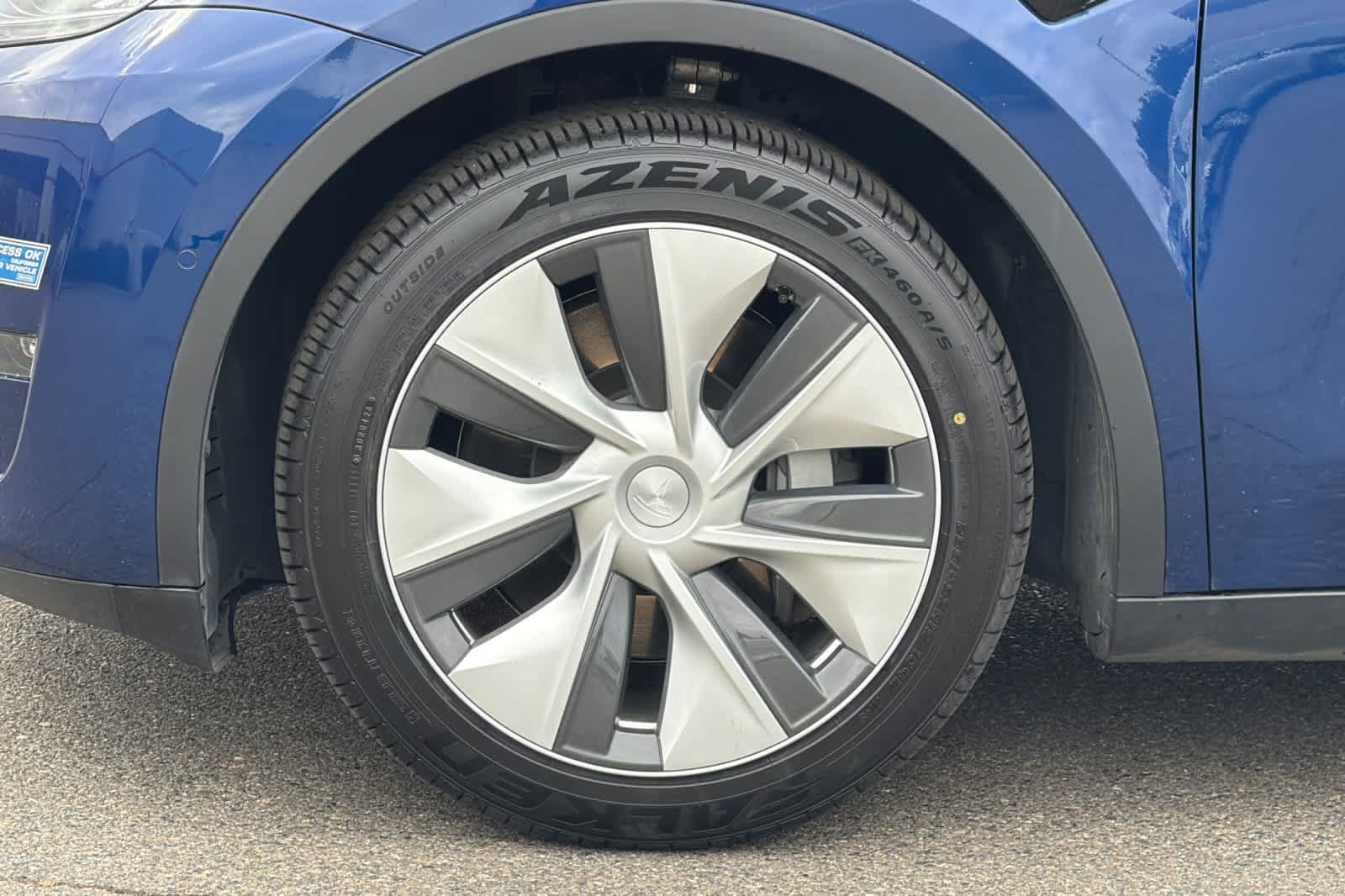 Used 2021 Tesla Model Y Long Range AWD/4WD image 29